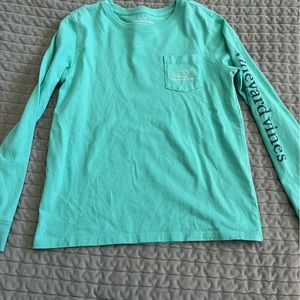 Girls Vineyard vines top!